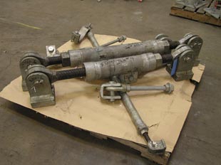 size 6 sway struts with two end brackets